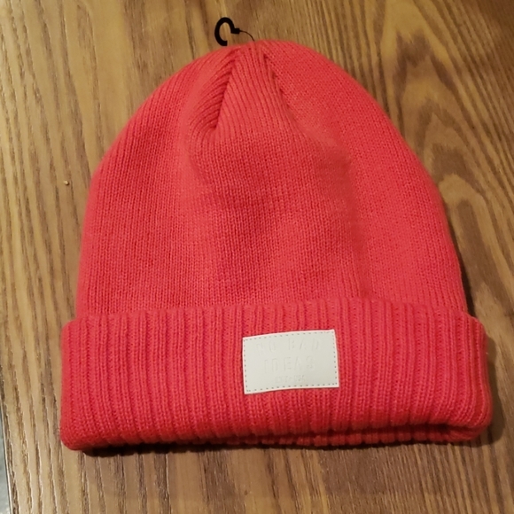STATE KNIT (RED) - Picture 1 of 3